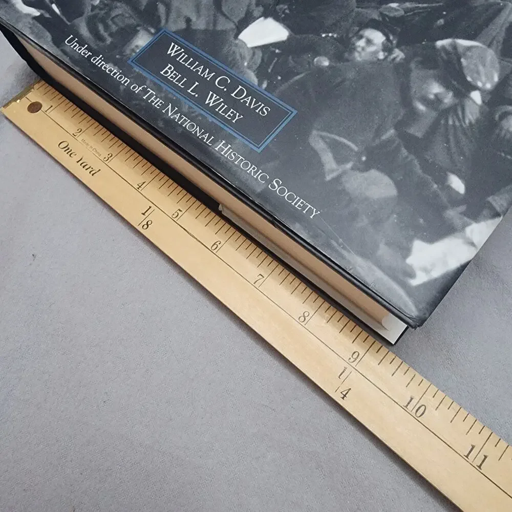 CIVIL WAR: A Complete Photographic History by‎ Davis/Wiley-HCDJ - Like New